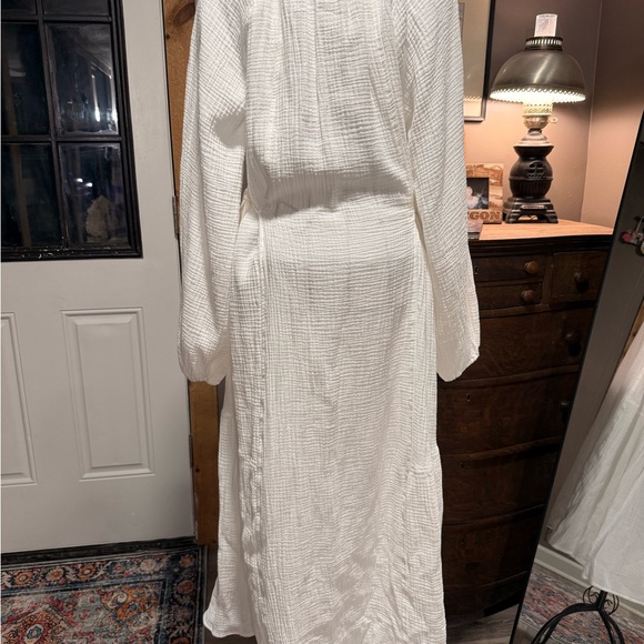 Universal Thread Cream Knit Top - Picture 7 of 8